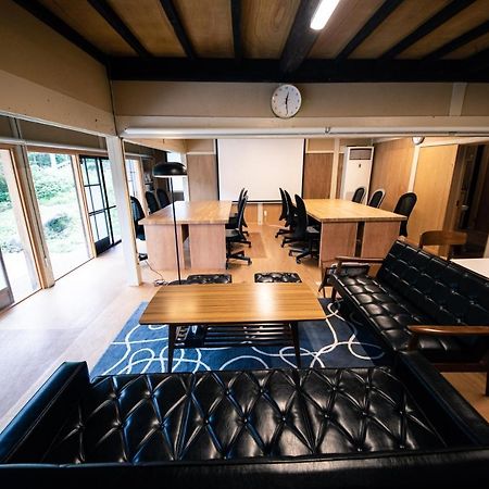 山の中の一棟貸切宿 五番地 Nambu (Yamanashi) Екстер'єр фото