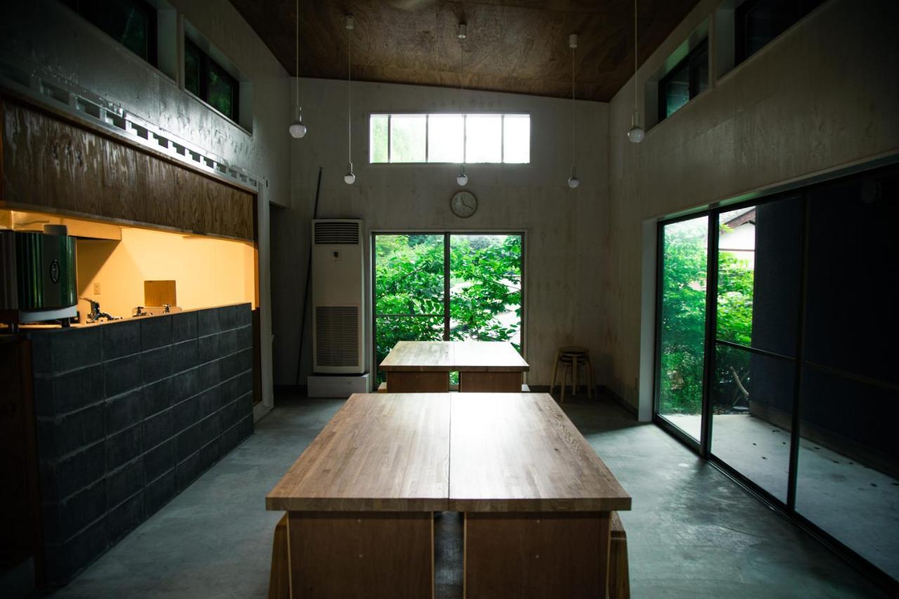 山の中の一棟貸切宿 五番地 Nambu (Yamanashi) Екстер'єр фото