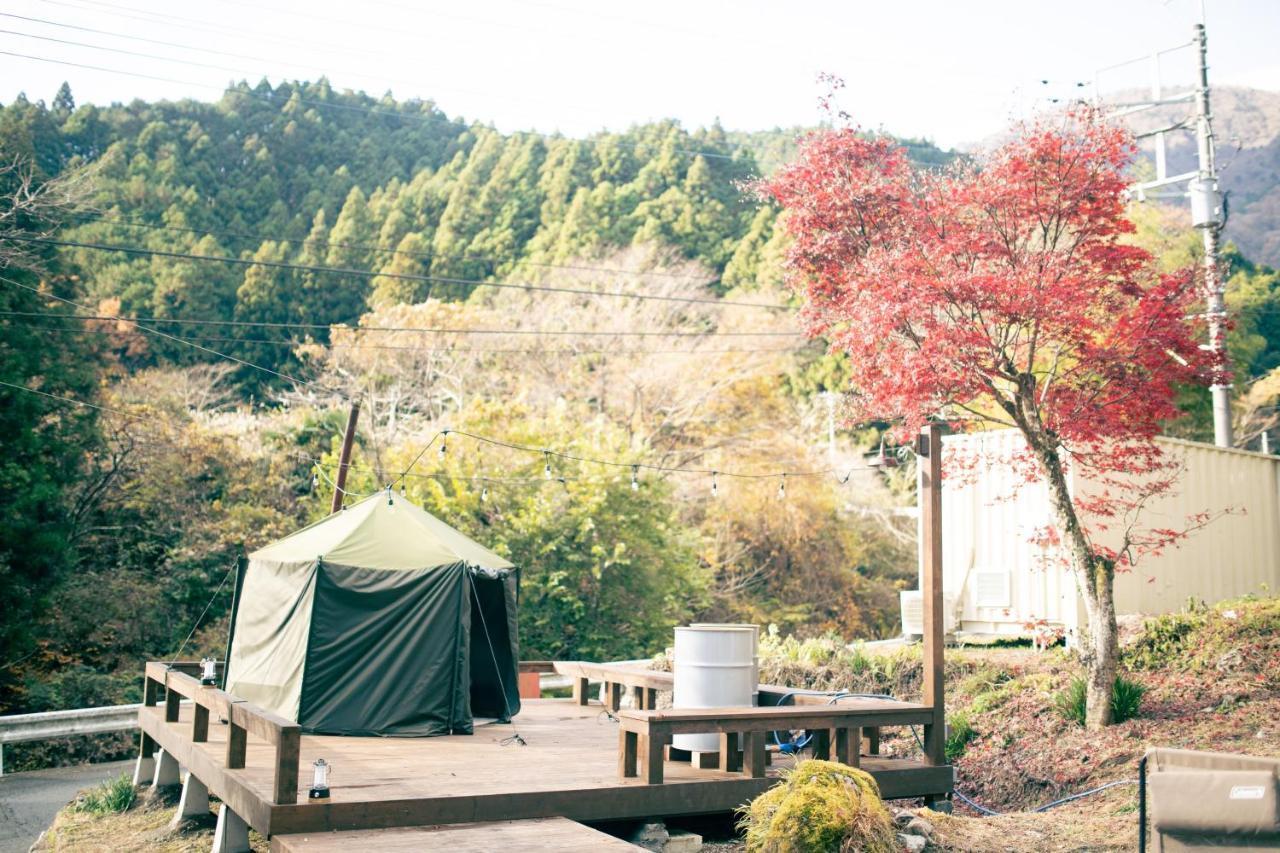 山の中の一棟貸切宿 五番地 Nambu (Yamanashi) Екстер'єр фото